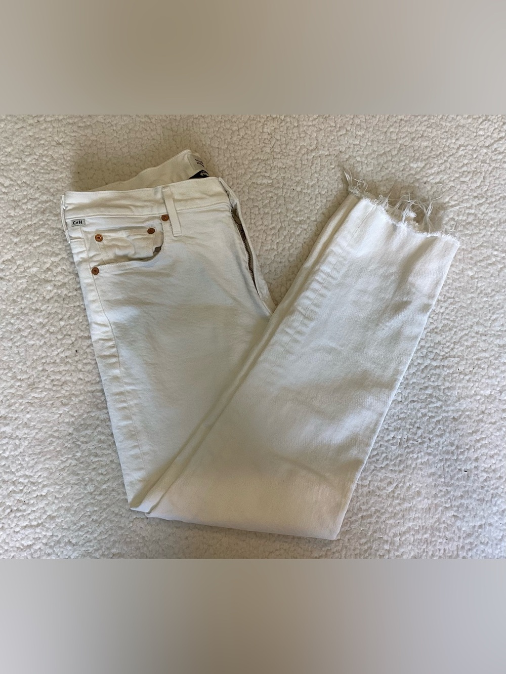 Citizens of Humanity White Raw Hem Jeans 28 Coastal Quiet Luxury